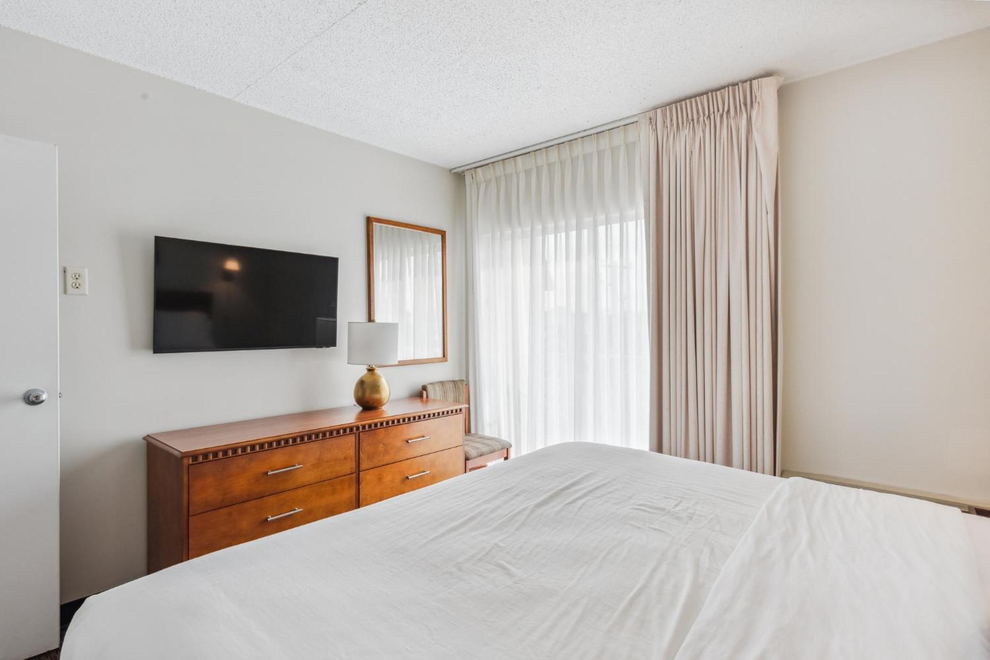 Cape Suites Room 8 - Free Parking! Hotel Room Рехобът Бийч Екстериор снимка