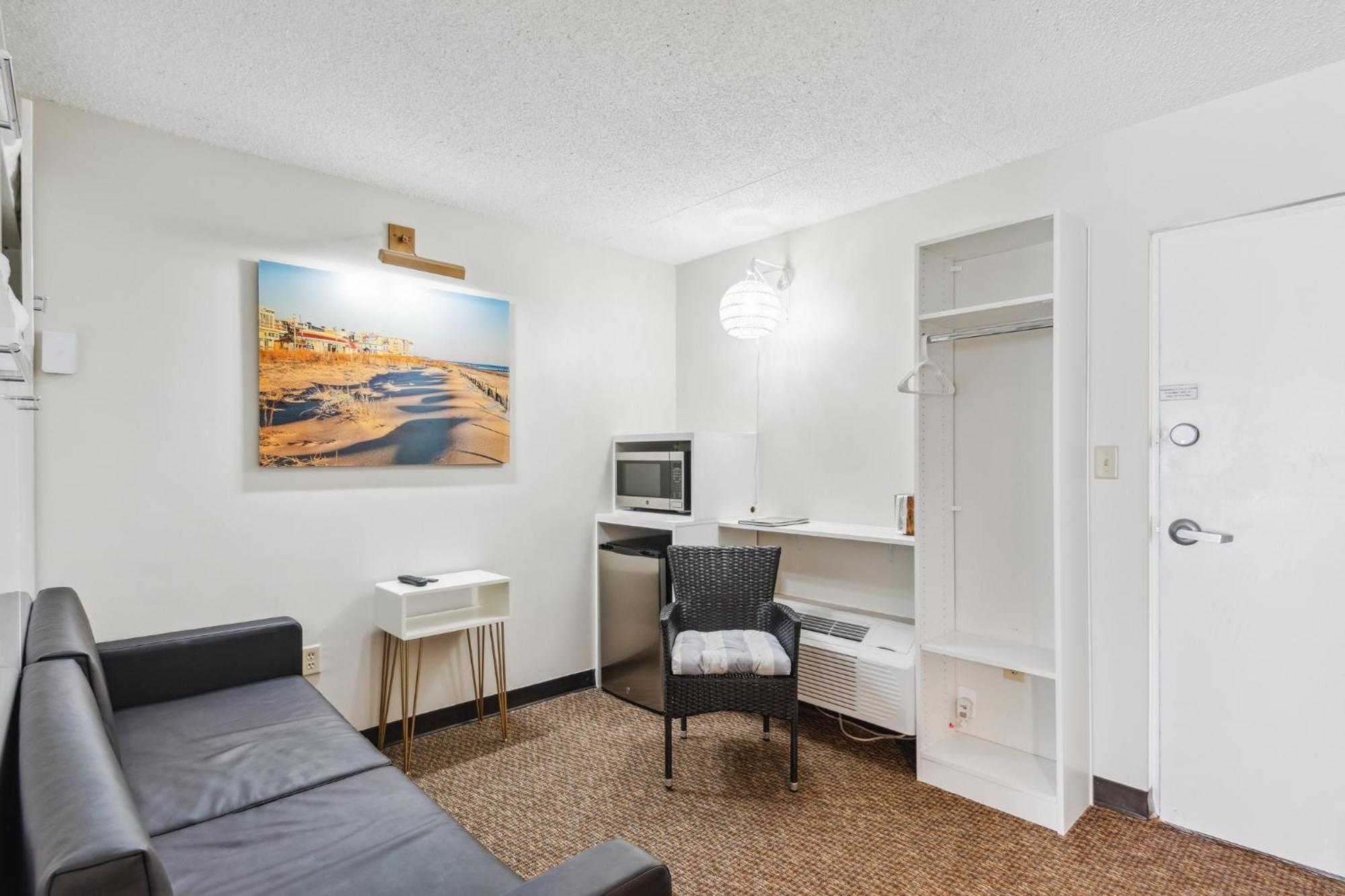 Cape Suites Room 8 - Free Parking! Hotel Room Рехобът Бийч Екстериор снимка