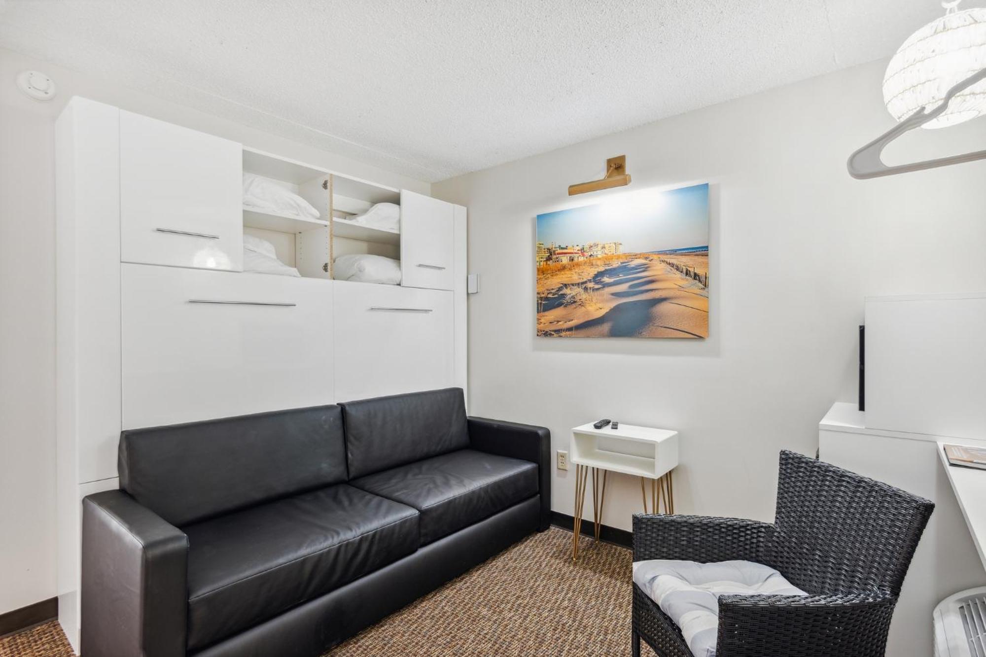 Cape Suites Room 8 - Free Parking! Hotel Room Рехобът Бийч Екстериор снимка